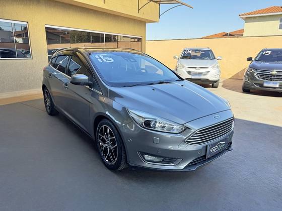 FORD FOCUS 2.0 TITANIUM 16V FLEX 4P POWERSHIFT FORD FOCUS 2.0 TITANIUM 16V FLEX 4P POWERSHIFT